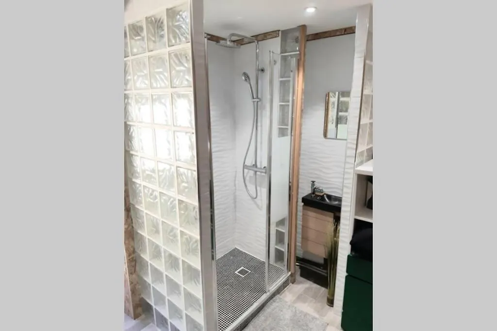 Studio Near Old Nice - Atypical - Tram At 10 M Apartment 0*,  France